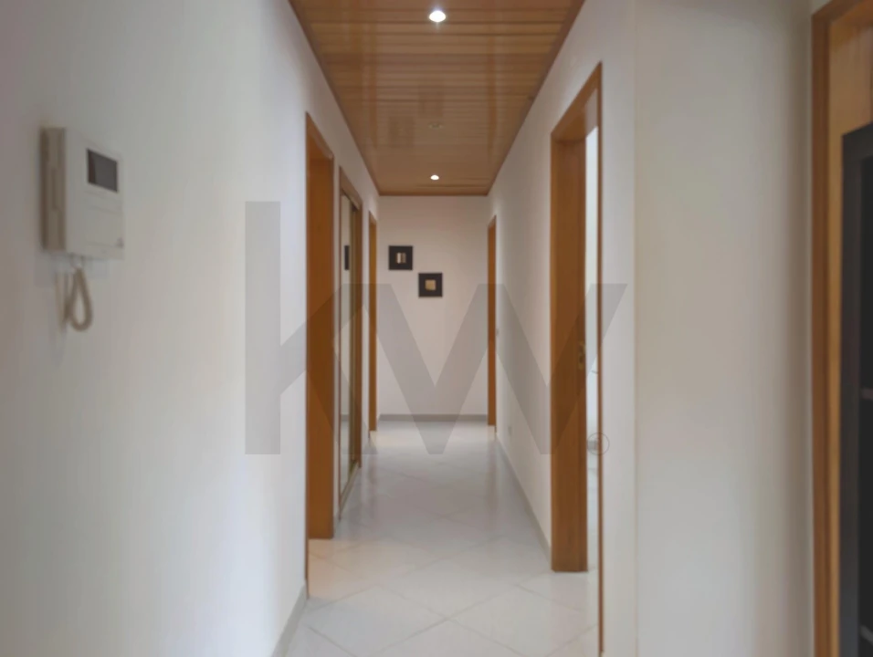 Apartamento T1 para Venda em Cacém e São Marcos Foto 22