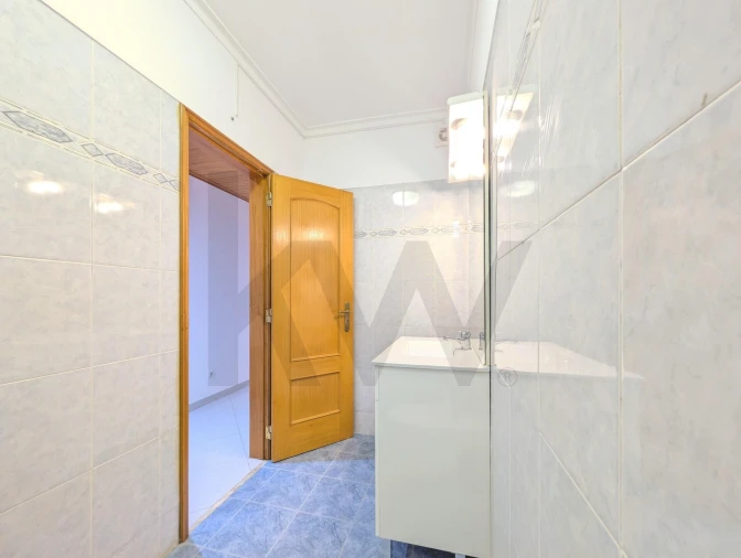 Apartamento T1 para Venda em Cacém e São Marcos Foto 10