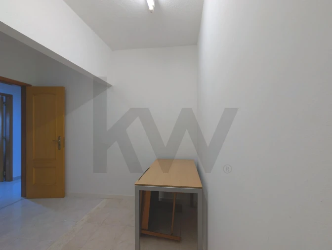 Apartamento T1 para Venda em Cacém e São Marcos Foto 28