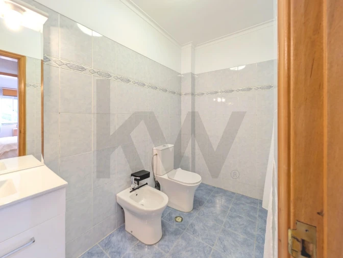 Apartamento T1 para Venda em Cacém e São Marcos Foto 9