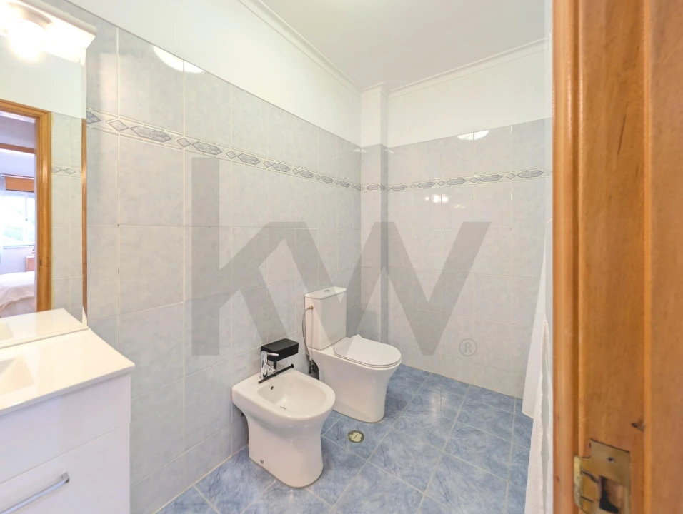 Apartamento T1 para Venda em Cacém e São Marcos Foto 9