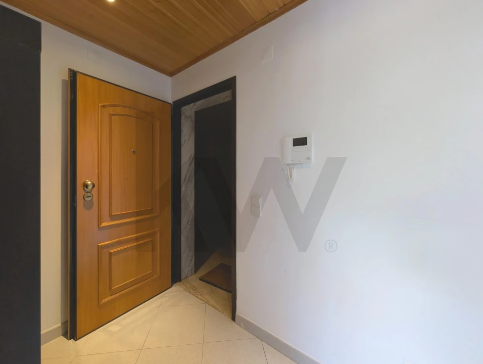 Apartamento T1 para Venda em Cacém e São Marcos Foto 18