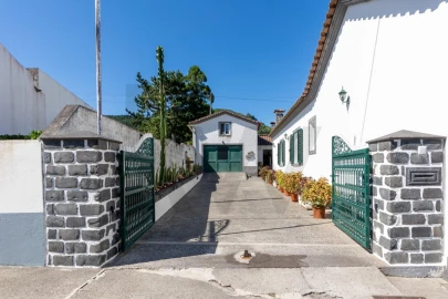 Moradia T3 para Venda em Sete Cidades