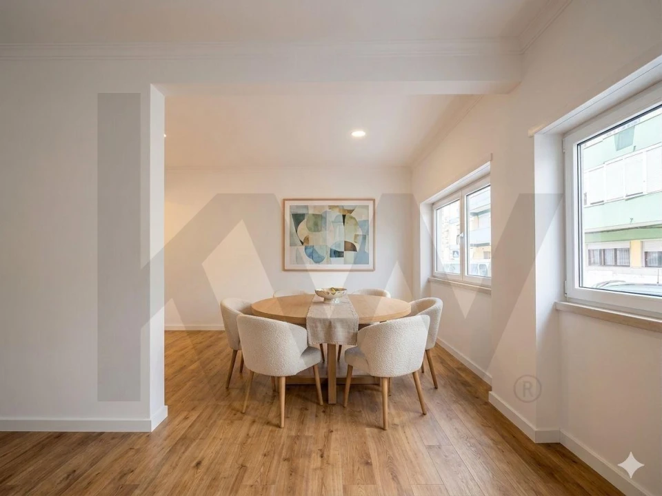 Apartamento T2 para Venda em Carnaxide e Queijas Foto 2