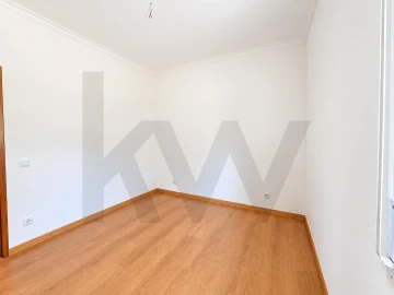 Apartamento T2 para Venda em Carnaxide e Queijas