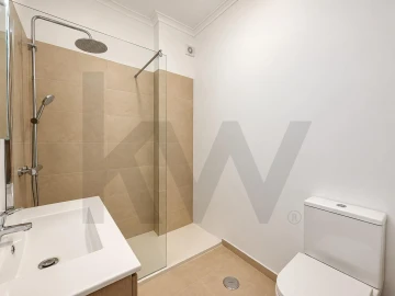 Apartamento T2 para Venda em Carnaxide e Queijas