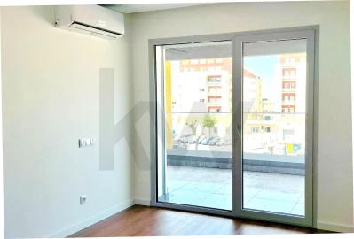 Apartamento T2 para Venda em Camarate, Unhos e Apelação