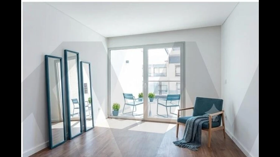 Apartamento T2 para Venda em Camarate, Unhos e Apelação