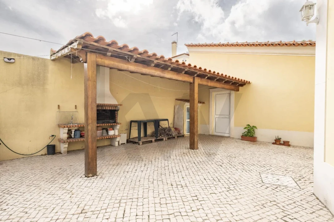 Moradia T5 para Venda em Marvila, Ribeira Santarém, São Salvador, São Nicolau Foto 11