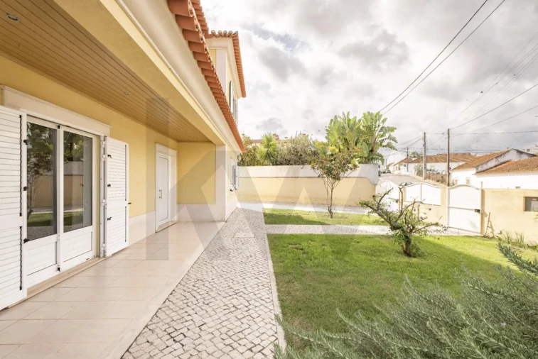 Moradia T5 para Venda em Marvila, Ribeira Santarém, São Salvador, São Nicolau Foto 13
