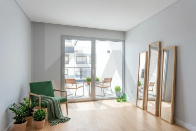 Apartamento T2 para Venda em Camarate, Unhos e Apelação