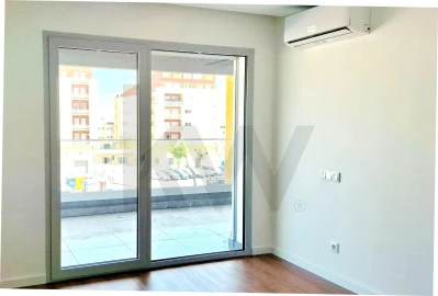 Apartamento T2 para Venda em Camarate, Unhos e Apelação