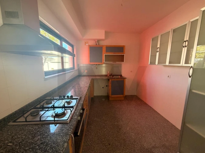 Moradia T3 para Venda em Quinta do Anjo Foto 7