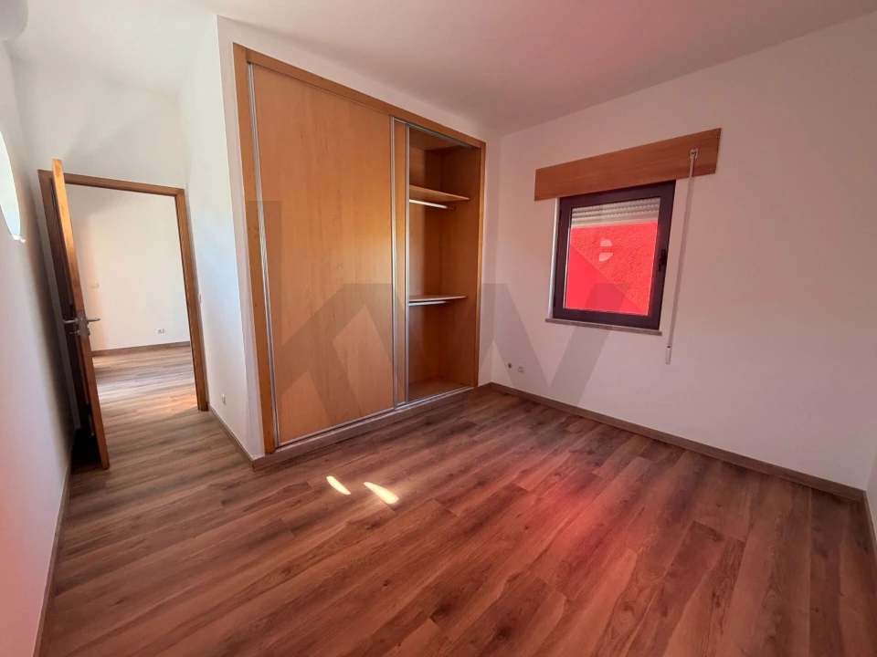 Moradia T3 para Venda em Quinta do Anjo Foto 16