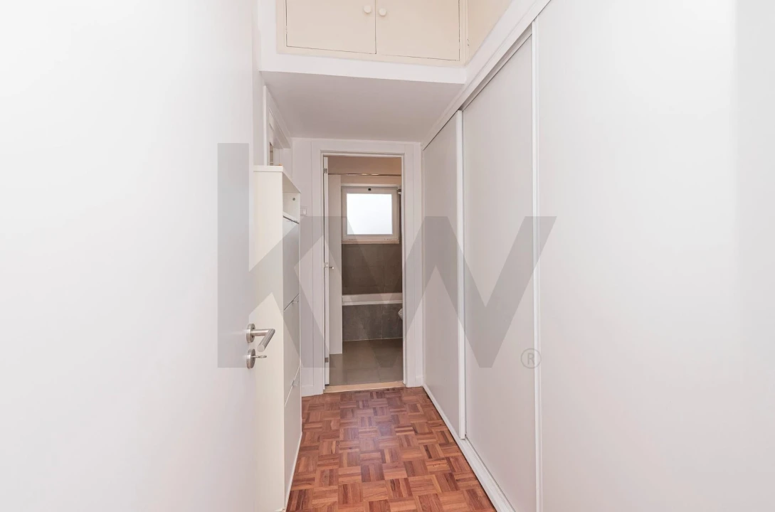 Apartamento T3 para Arrendamento em São Domingos de Benfica Foto 22