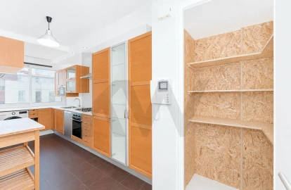 Apartamento T3 para Arrendamento em São Domingos de Benfica