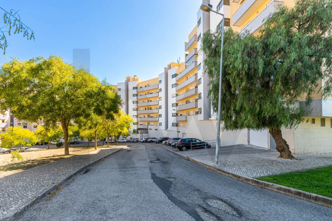 Apartamento T3 para Venda em Odivelas Foto 40