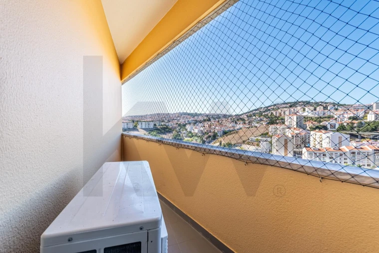 Apartamento T3 para Venda em Odivelas Foto 25