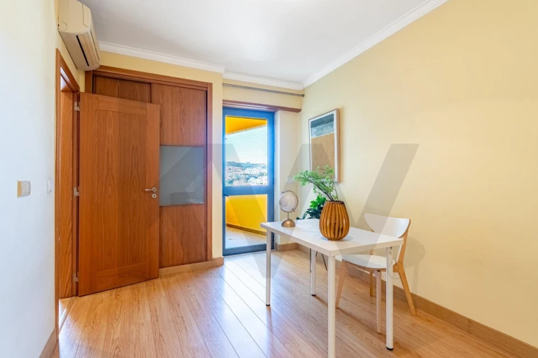 Apartamento T3 para Venda em Odivelas Foto 16