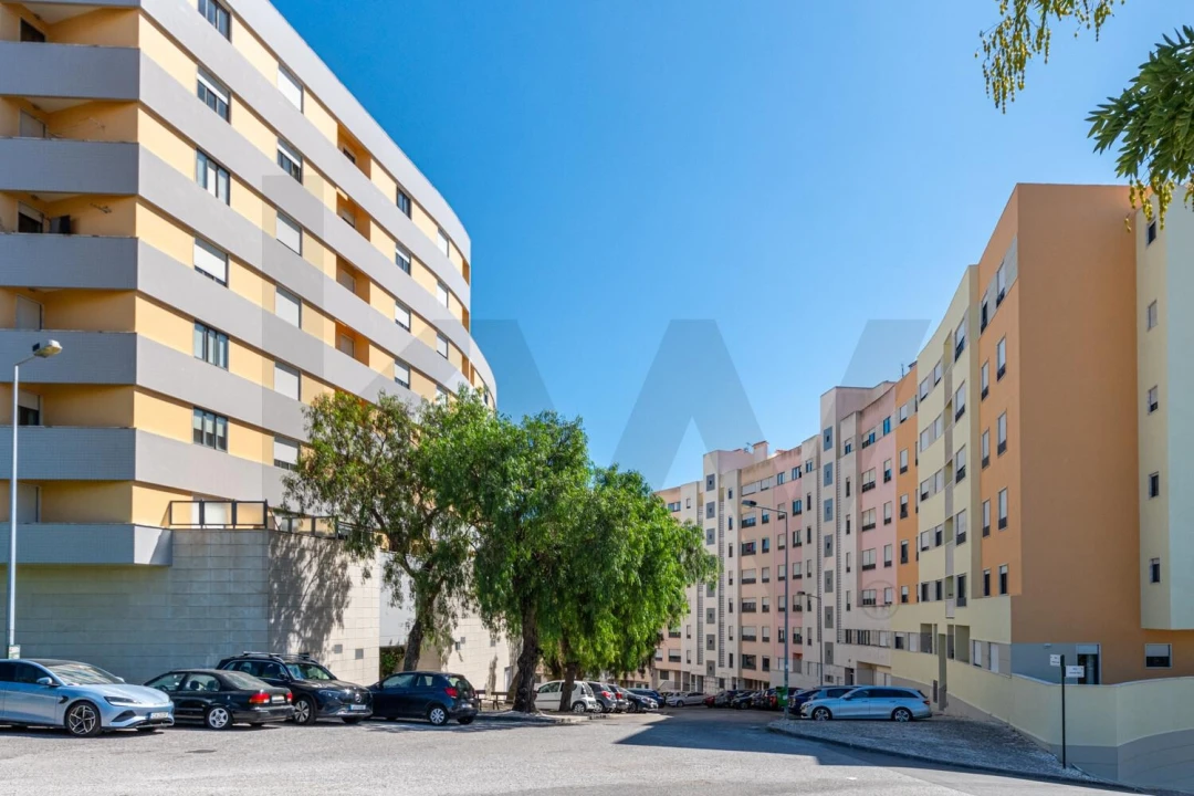 Apartamento T3 para Venda em Odivelas Foto 37