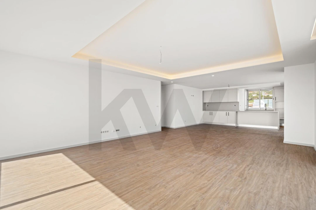 Apartamento T3 para Venda em Camara de Lobos Foto 23