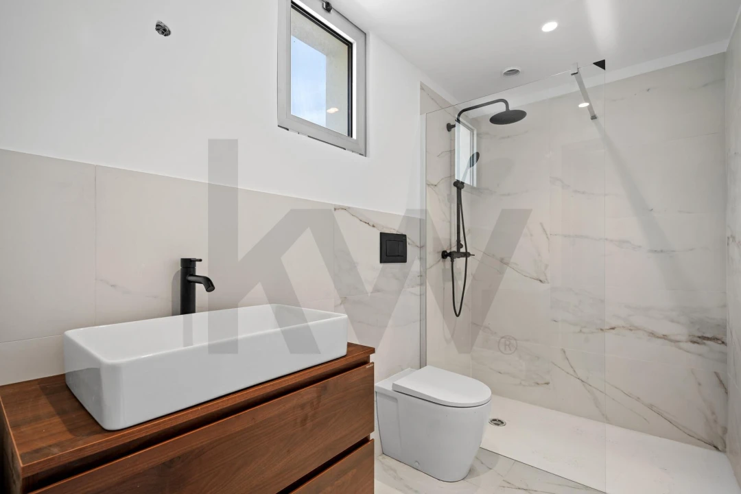 Apartamento T3 para Venda em Camara de Lobos Foto 21
