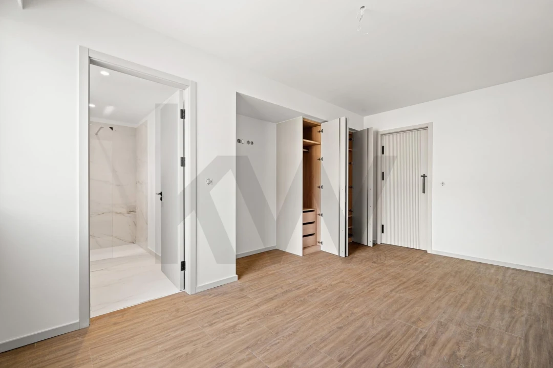 Apartamento T3 para Venda em Camara de Lobos Foto 19