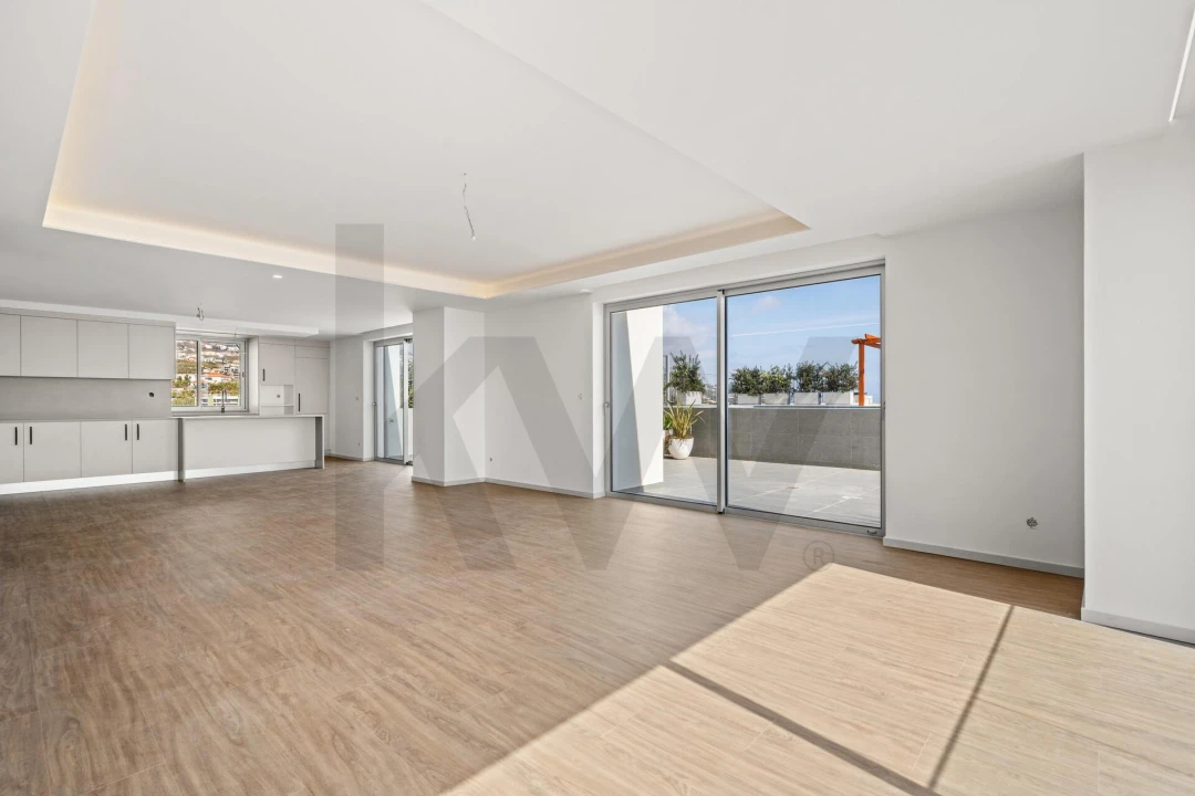 Apartamento T3 para Venda em Camara de Lobos Foto 22