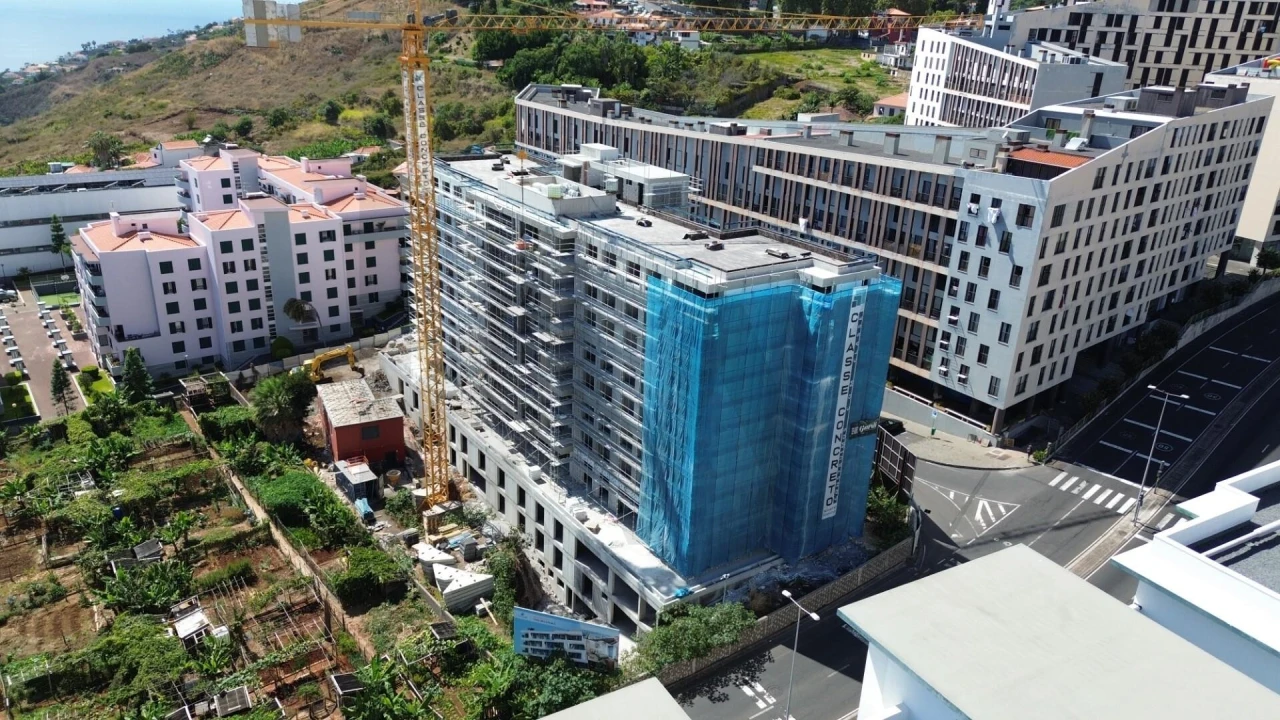 Apartamento T1 para Venda em São Martinho Foto 5