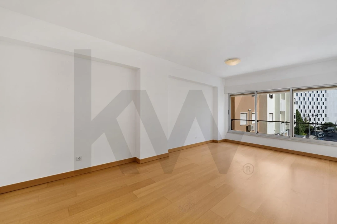 Apartamento T2 para Venda em Olivais Foto 4