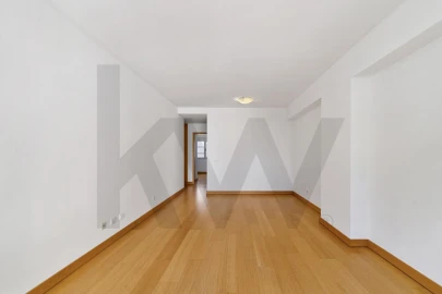Apartamento T2 para Venda em Olivais