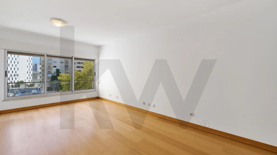 Apartamento T2 para Venda em Olivais
