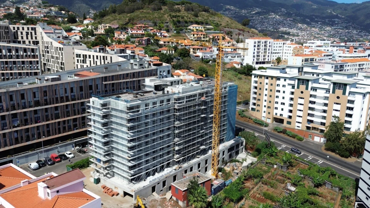 Apartamento T2 para Venda em São Martinho Foto 4
