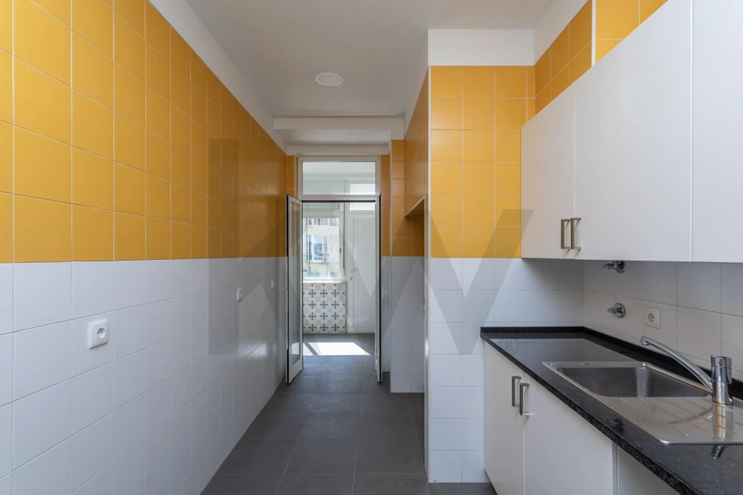 Apartamento T3 para Venda em Avenidas Novas Foto 19