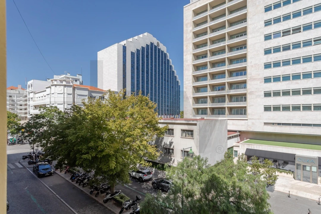Apartamento T3 para Venda em Avenidas Novas Foto 8