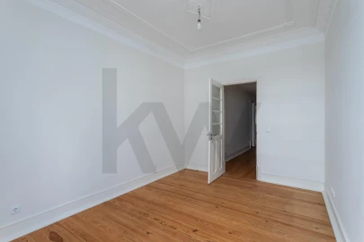 Apartamento T3 para Venda em Avenidas Novas