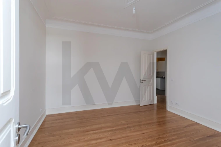 Apartamento T3 para Venda em Avenidas Novas Foto 9