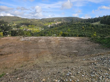 Terreno para Venda em Cerdeira e Moura da Serra