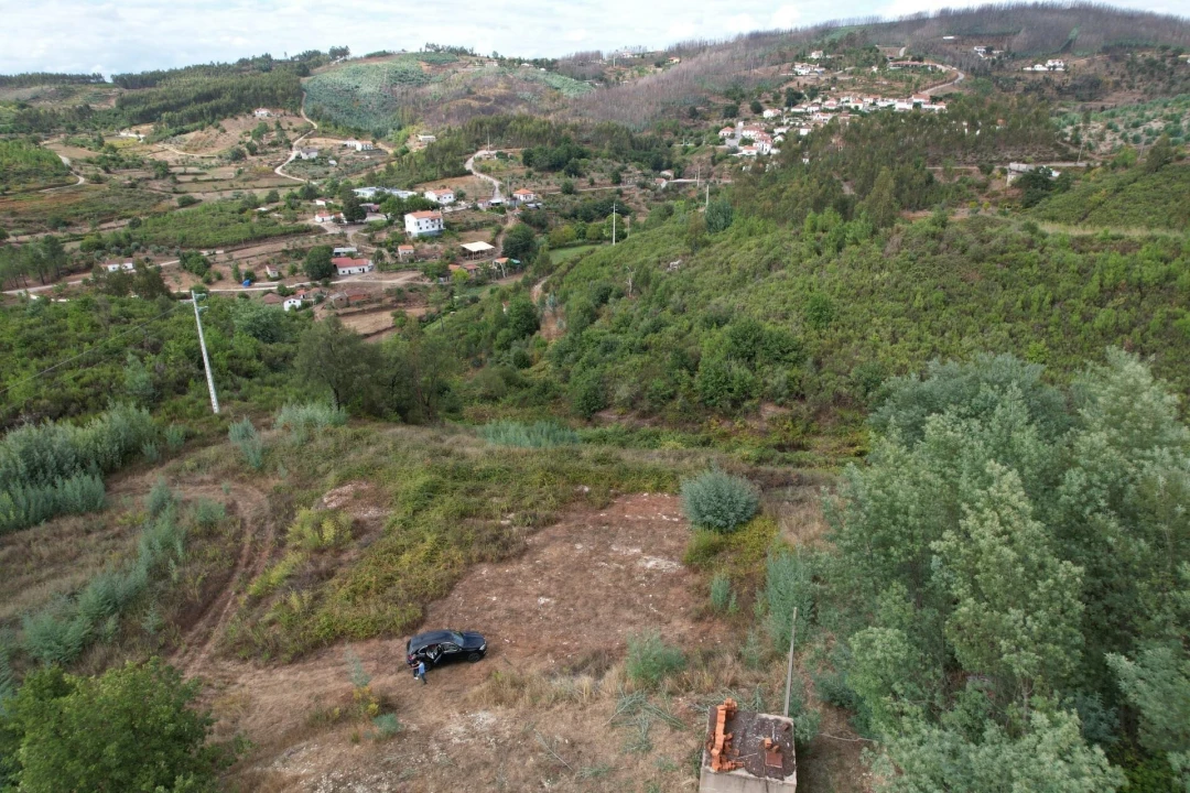 Terreno para Venda em Cerdeira e Moura da Serra Foto 16
