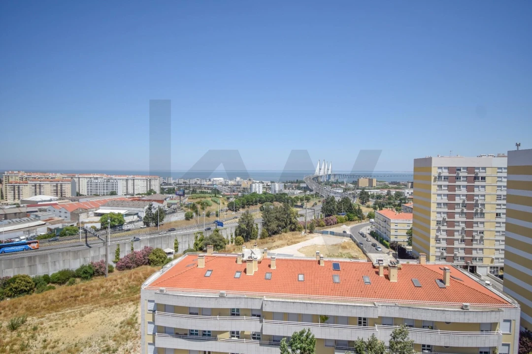 Apartamento T3 para Arrendamento em Moscavide e Portela Foto 26