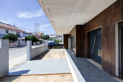 Moradia T4 para Venda em Santa Iria de Azoia, São João da Talha e Bobadela