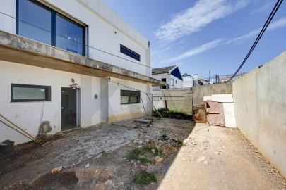 Moradia T4 para Venda em Santa Iria de Azoia, São João da Talha e Bobadela