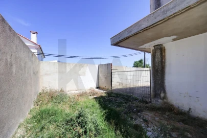Moradia T4 para Venda em Santa Iria de Azoia, São João da Talha e Bobadela