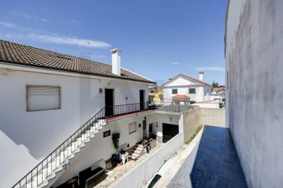 Moradia T4 para Venda em Santa Iria de Azoia, São João da Talha e Bobadela