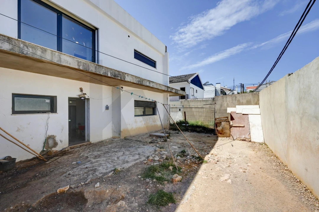 Moradia T4 para Venda em Santa Iria de Azoia, São João da Talha e Bobadela Foto 38