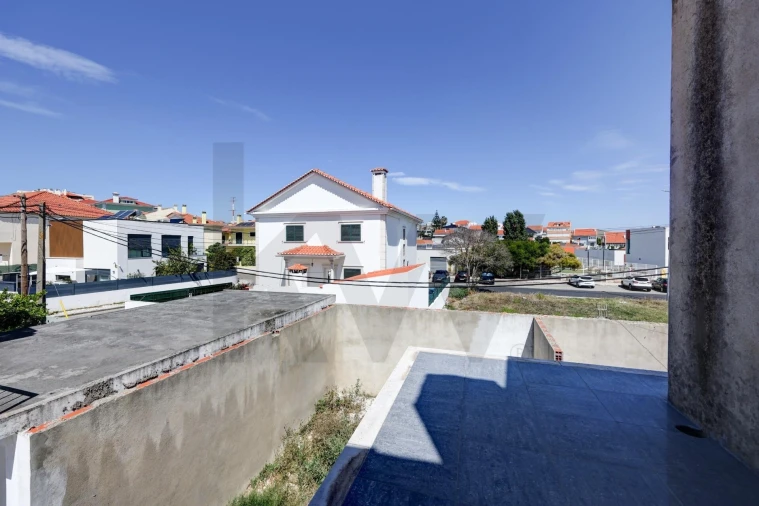 Moradia T4 para Venda em Santa Iria de Azoia, São João da Talha e Bobadela Foto 33