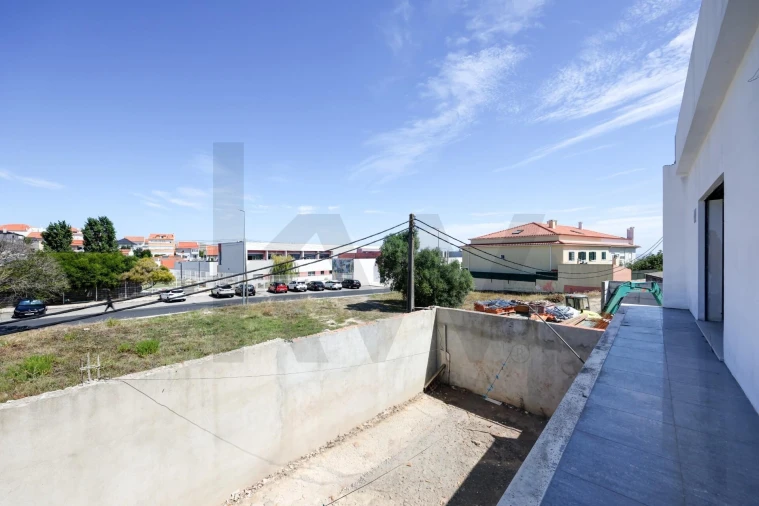 Moradia T4 para Venda em Santa Iria de Azoia, São João da Talha e Bobadela Foto 31