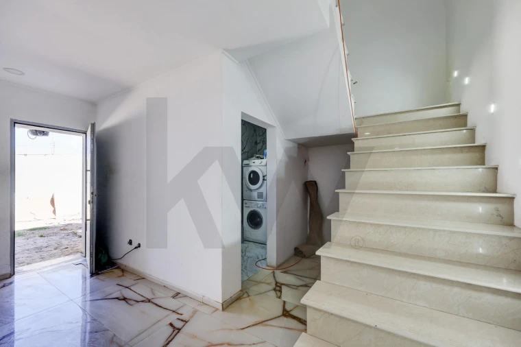 Moradia T4 para Venda em Santa Iria de Azoia, São João da Talha e Bobadela Foto 11