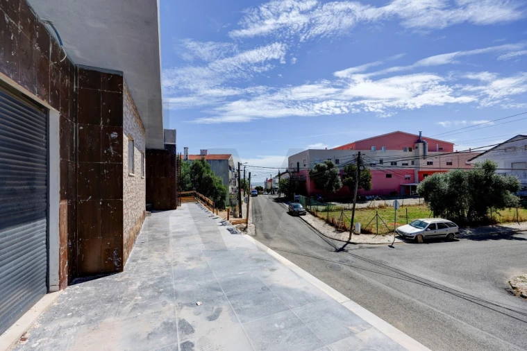 Moradia T4 para Venda em Santa Iria de Azoia, São João da Talha e Bobadela Foto 36