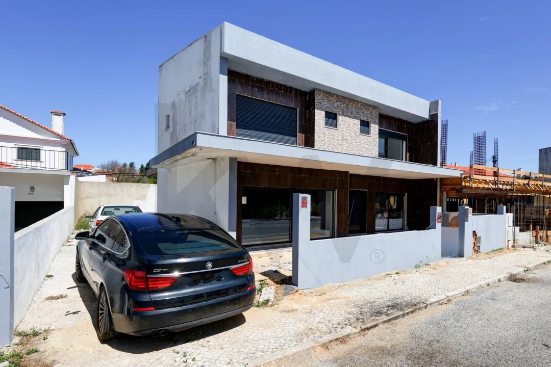 Moradia T4 para Venda em Santa Iria de Azoia, São João da Talha e Bobadela Foto 43